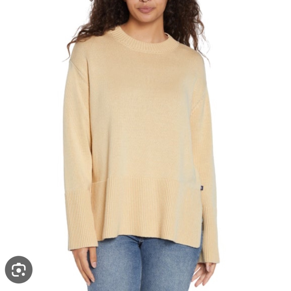 NWT Gap Cream Crewneck Sweater